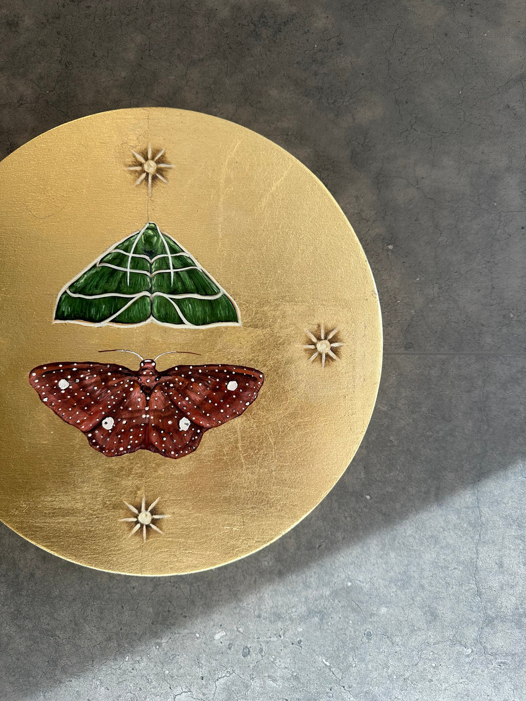 To The Light, 12" ROUND OIL ON PANEL