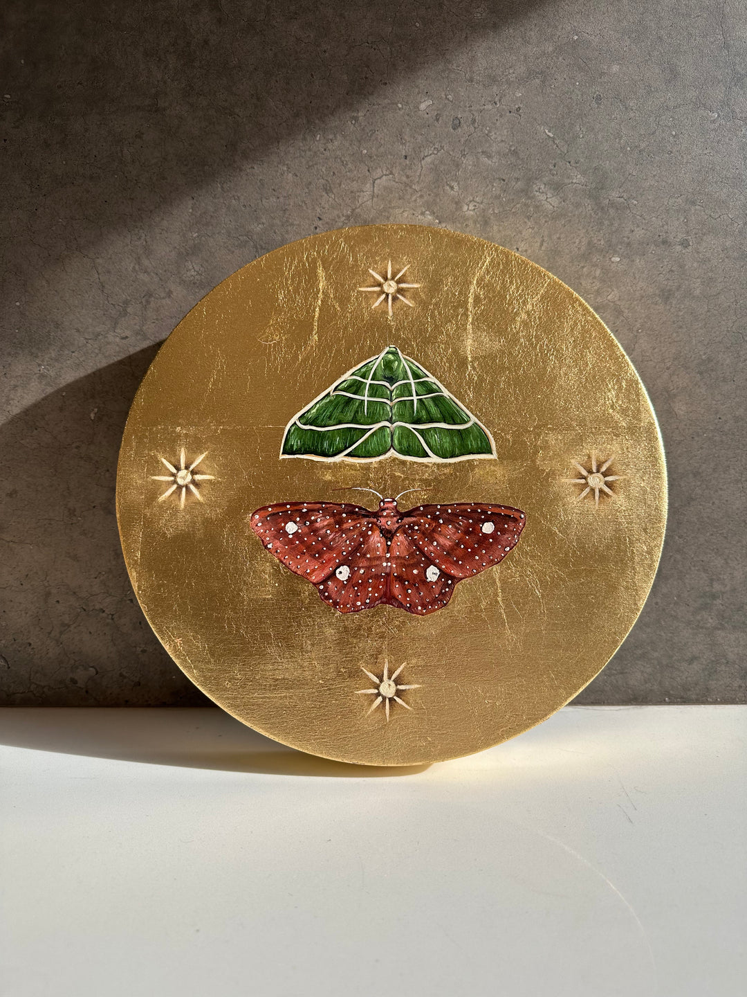 To The Light, 12" ROUND OIL ON PANEL